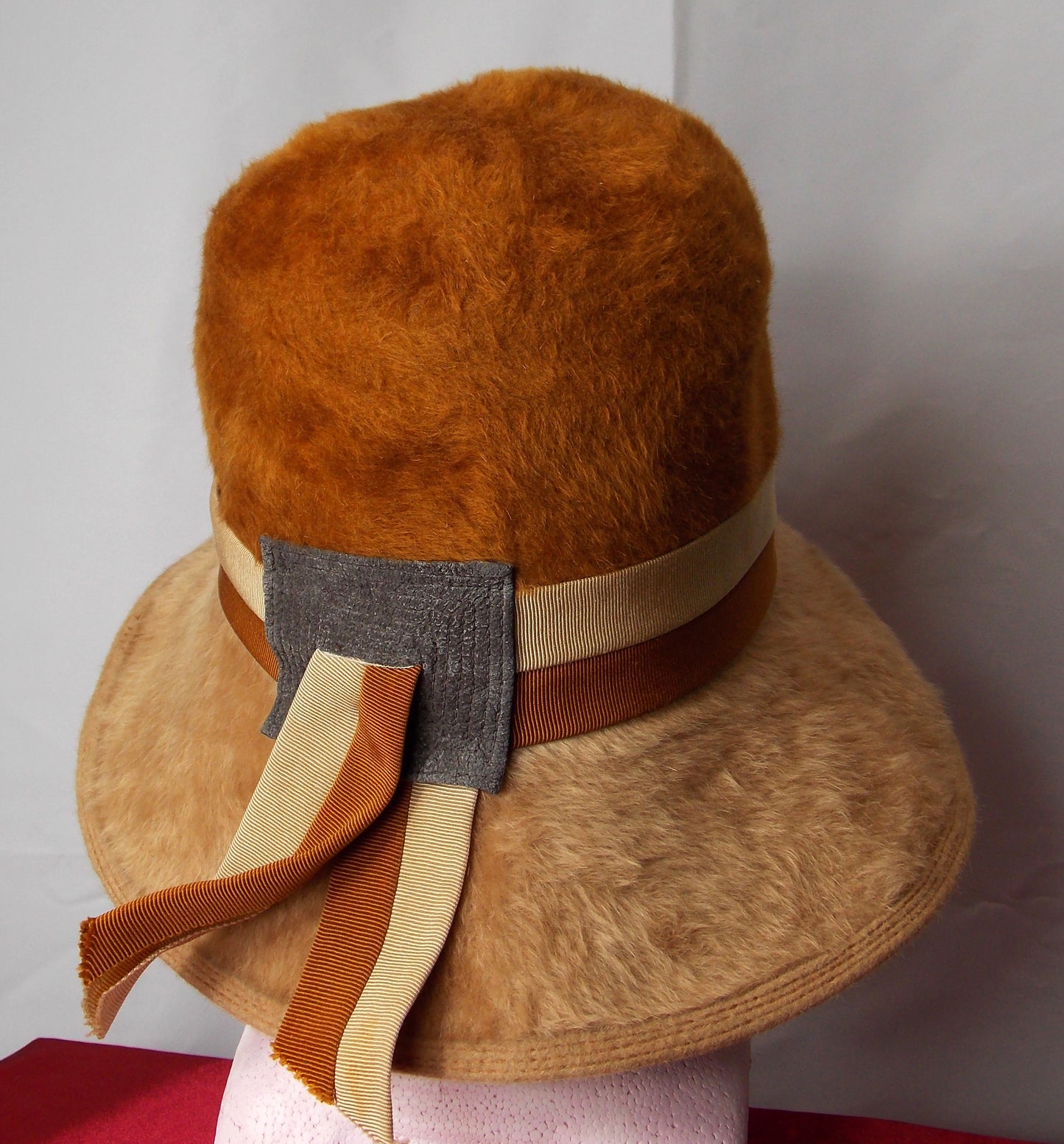 Vintage 1950's Two tone hat