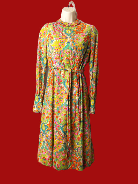 Vintage Floral pattered midi dress (SOLD)