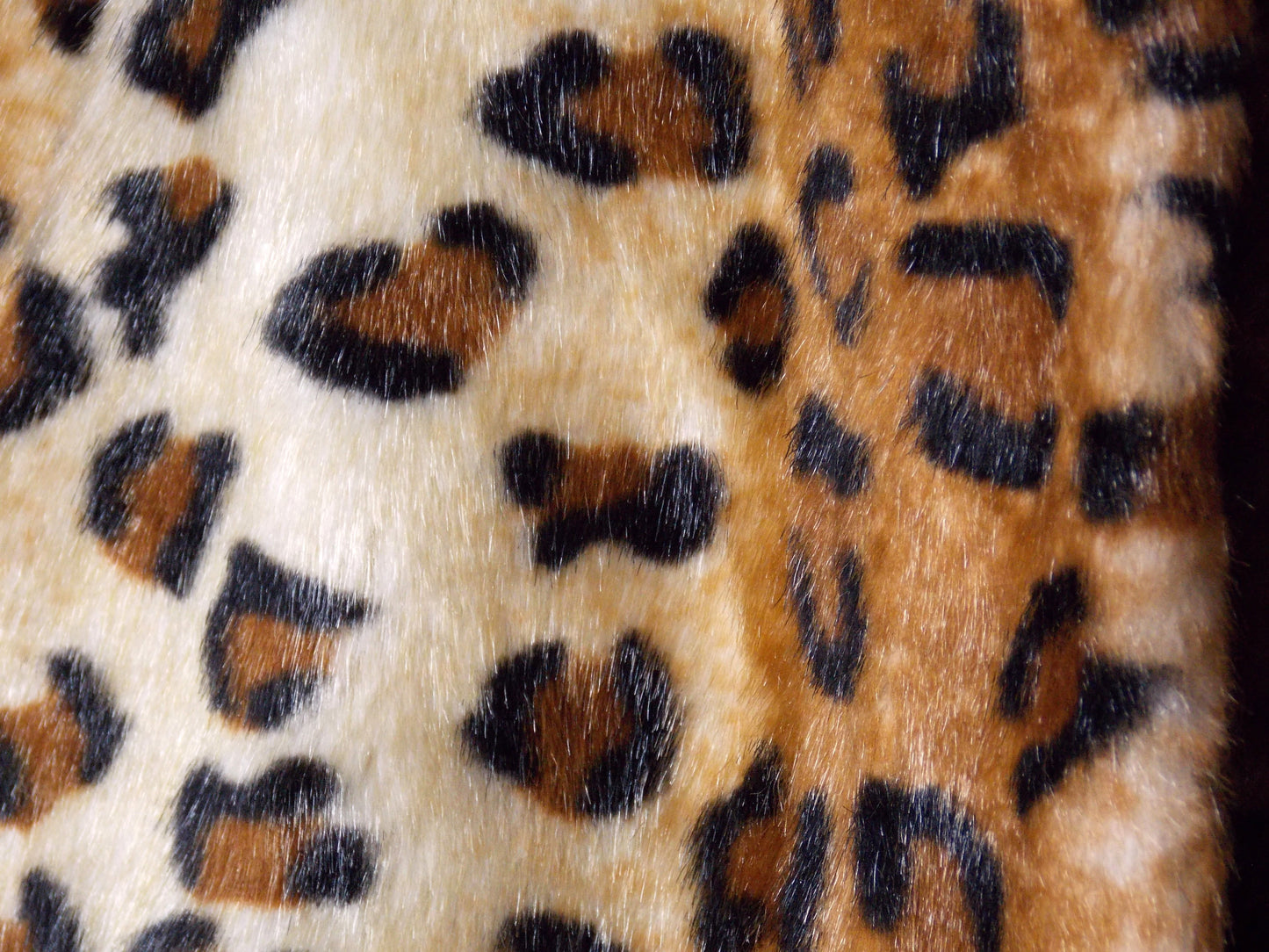 Ladies vintage Faux Fur Leopard print coat