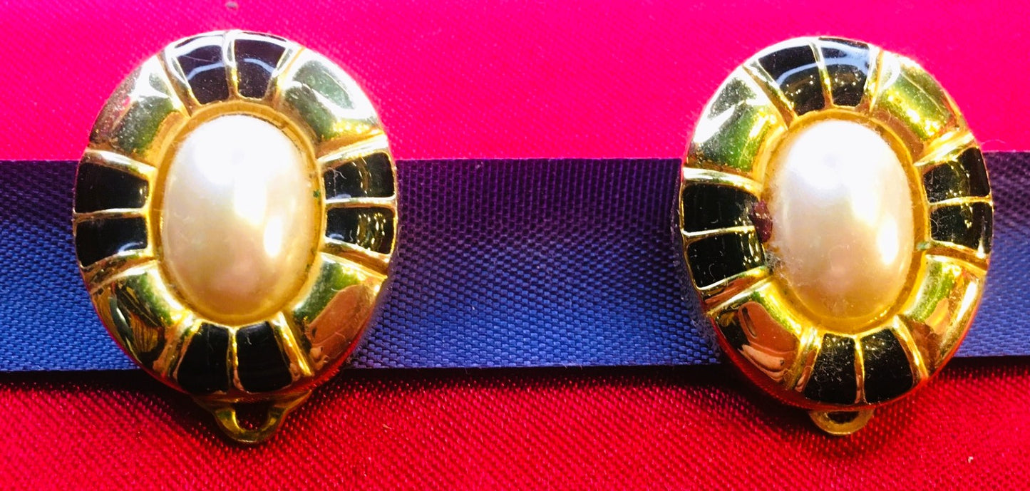 Vintage clip-on earrings